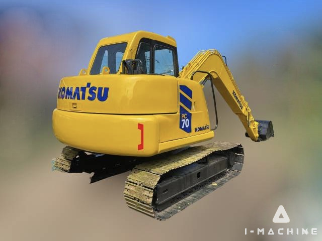 KOMATSU PC70-7