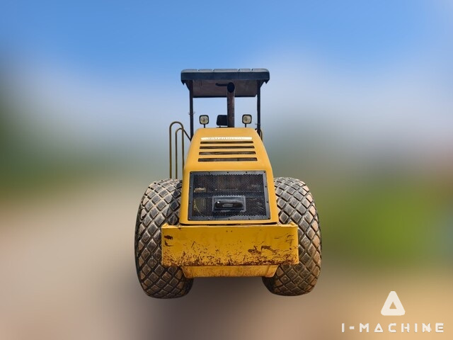 CATERPILLAR CS533E