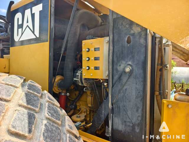 CATERPILLAR CS533E