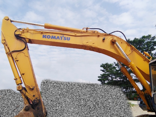 KOMATSU PC310-5