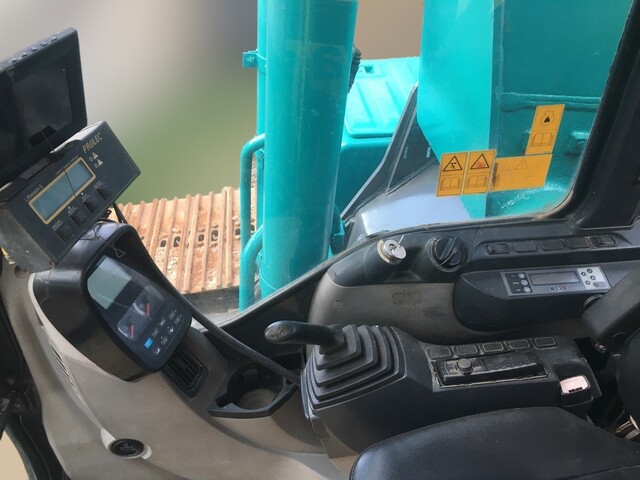 KOBELCO SK200-8