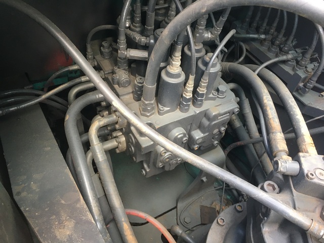 KOBELCO SK200-8