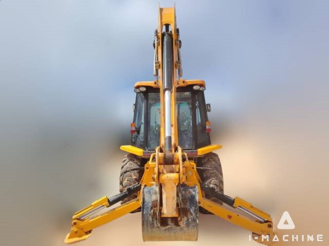 JCB 3DX
