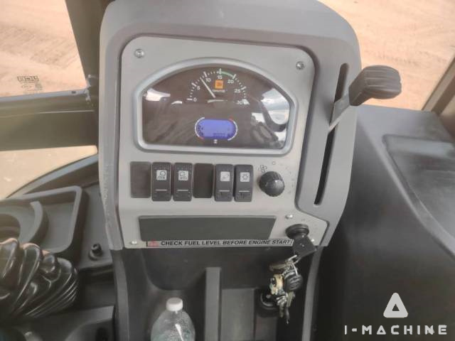 JCB 3DX