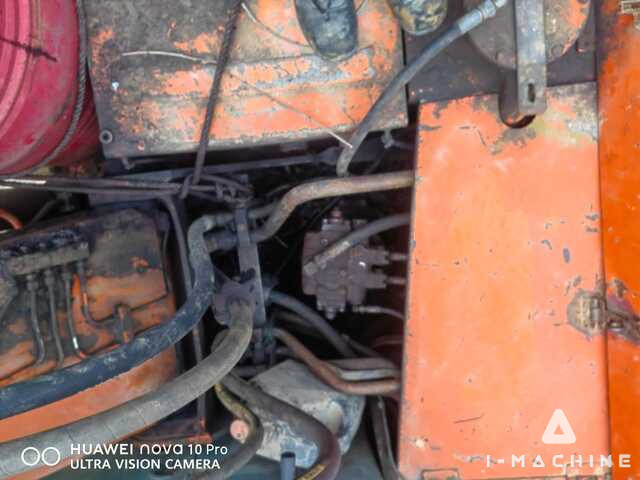 HITACHI UH045-7
