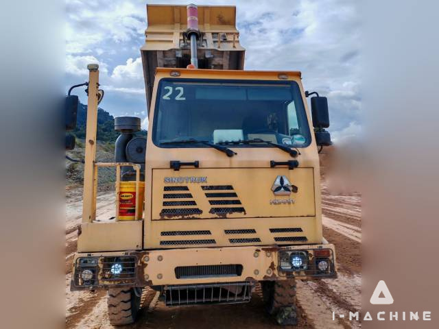 SINOTRUCK ZZ3259N384PB3