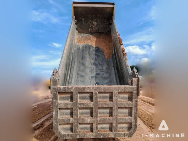 SINOTRUCK ZZ3259N384PB3
