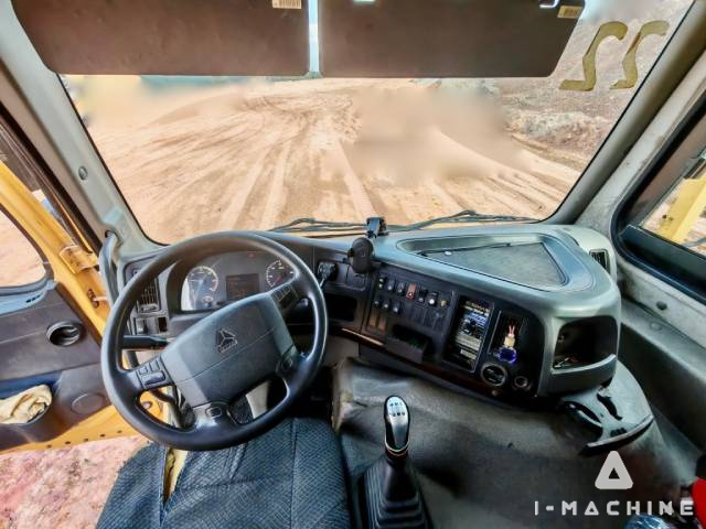 SINOTRUCK ZZ3259N384PB3