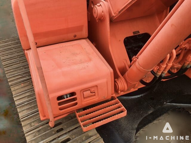 HITACHI EX200-5