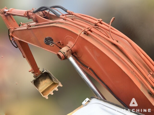 HITACHI EX120-5