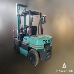 Forklifts TOYOTA 02-5FD35 Diesel Forklift MALAYSIA, JOHOR