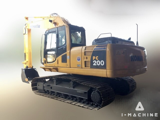 KOMATSU PC200-8