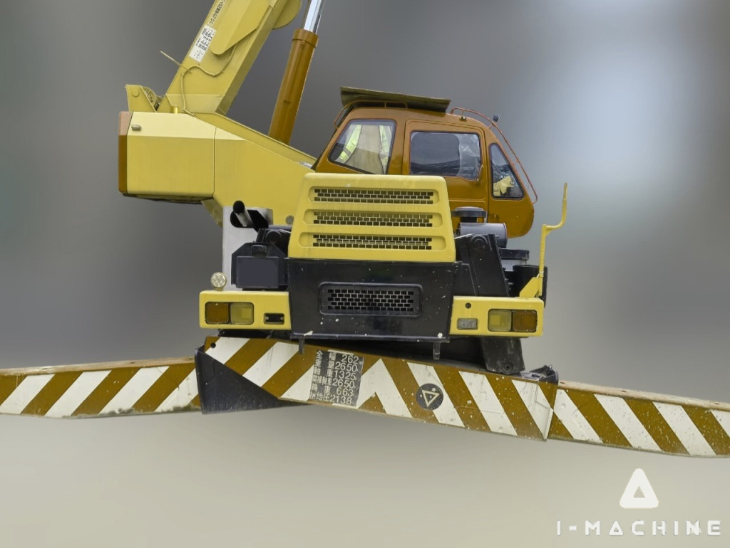 TADANO TR250M6