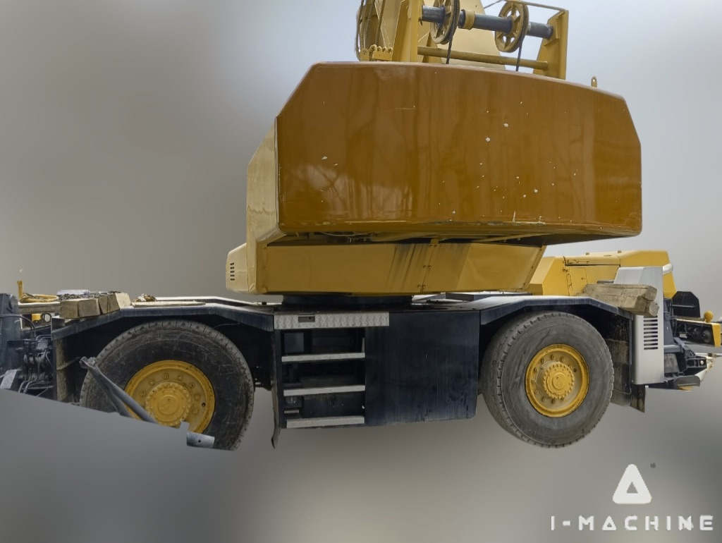 TADANO TR250M6
