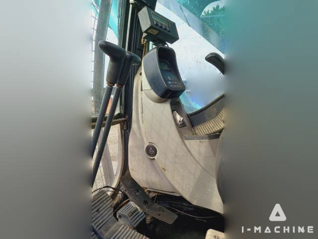 KOBELCO SK200-8