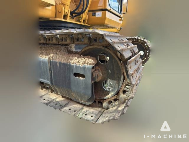 KOMATSU PC120-7