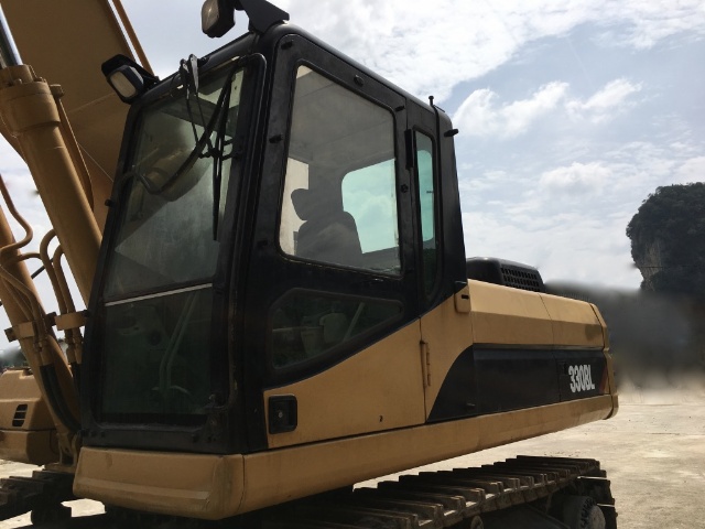 CATERPILLAR 330BL