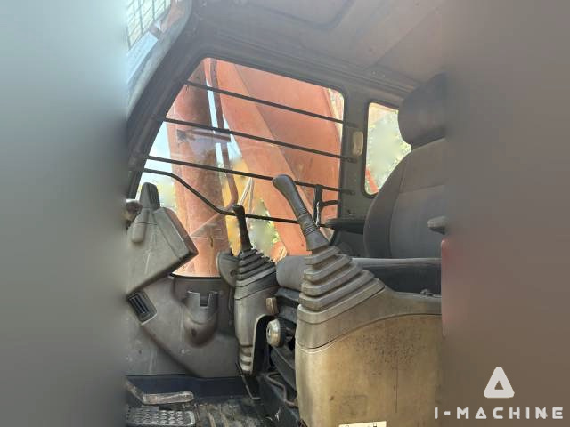 HITACHI ZX330
