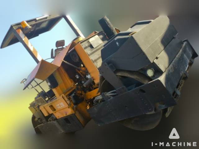 DYNAPAC CC211