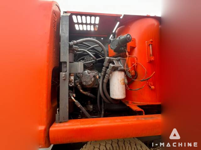 HITACHI ZX130W
