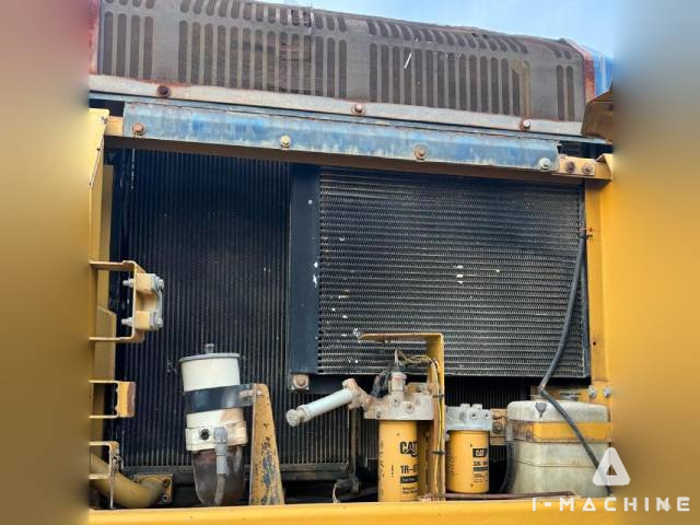 CATERPILLAR 330D