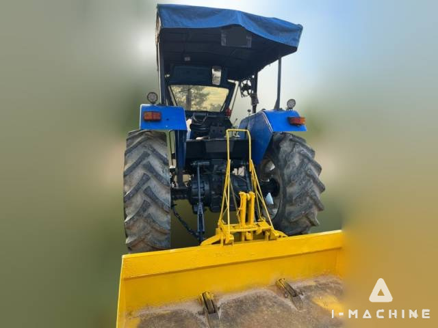 NEW HOLLAND 5640