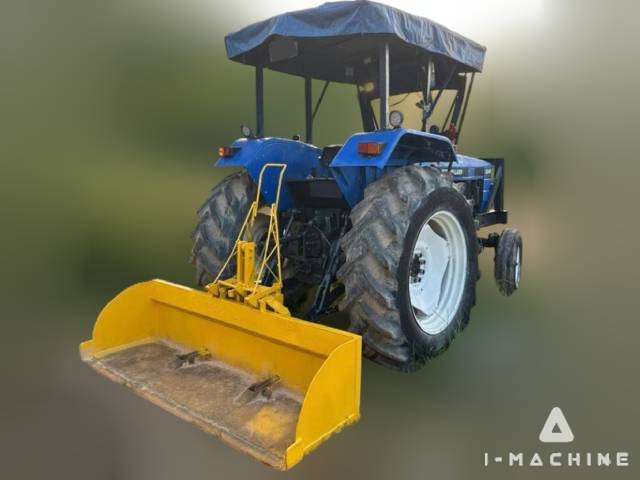 NEW HOLLAND 5640