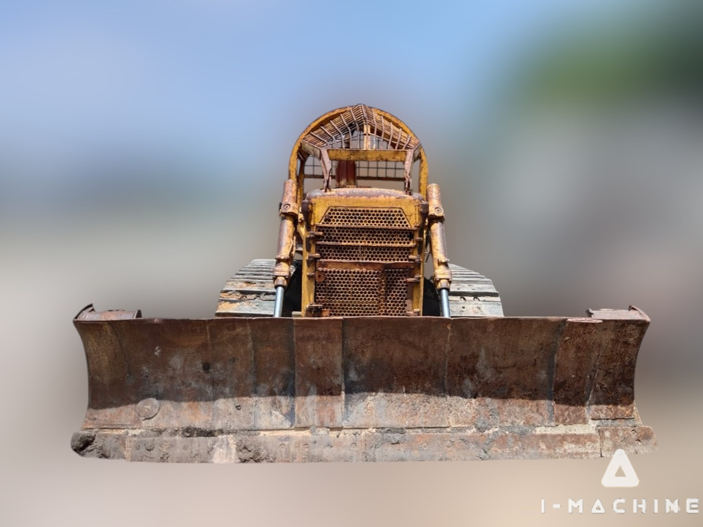 CATERPILLAR D6C