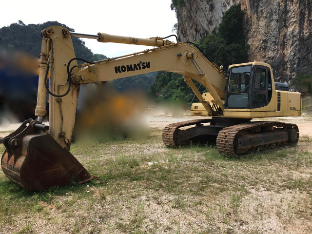 KOMATSU PC300SE-6E