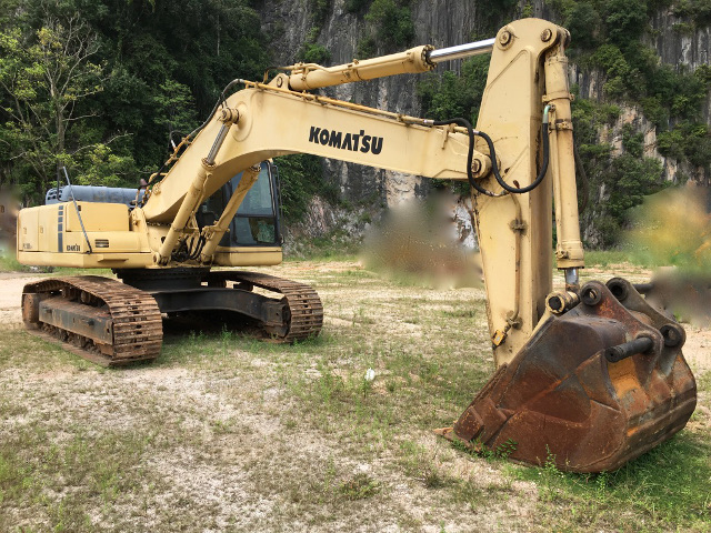 KOMATSU PC300SE-6E