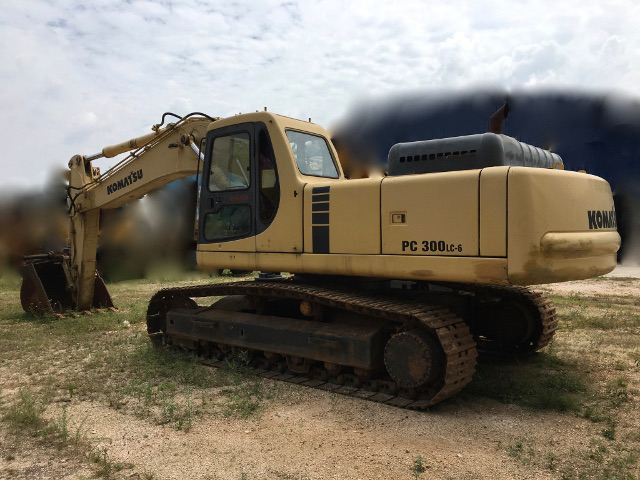 KOMATSU PC300SE-6E