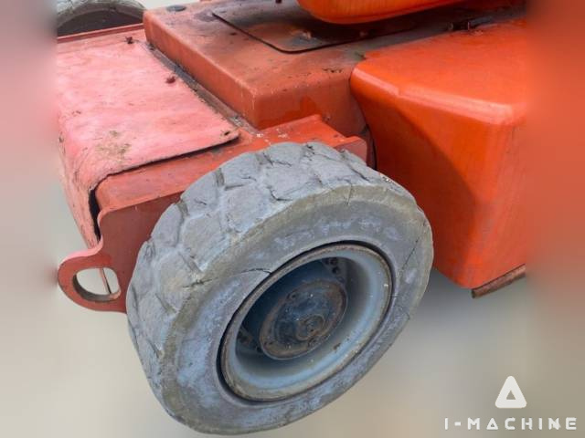 JLG E400An