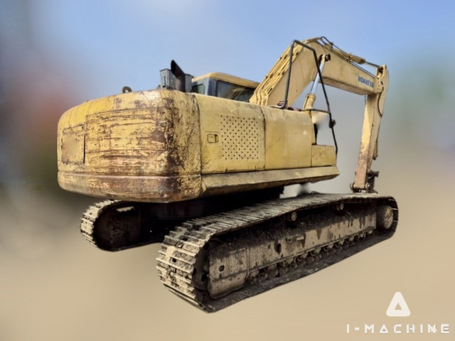 KOMATSU PC220-7