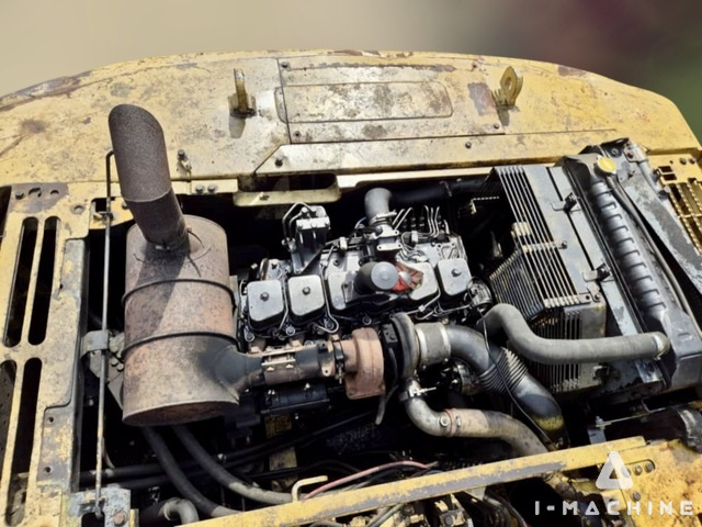 KOMATSU PC220-7