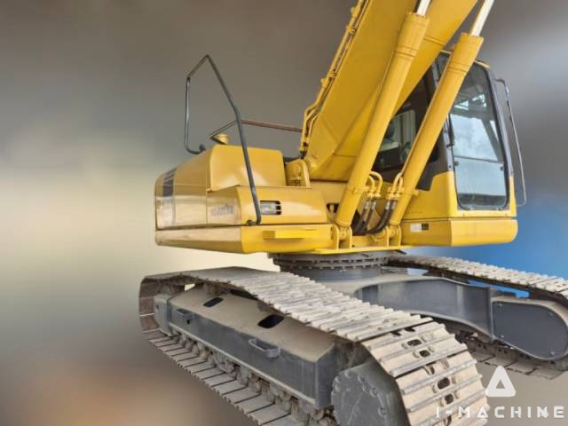 KOMATSU PC200-7