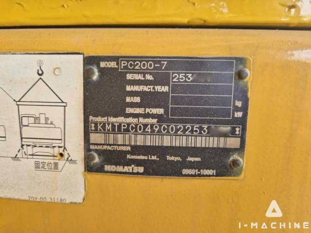 KOMATSU PC200-7