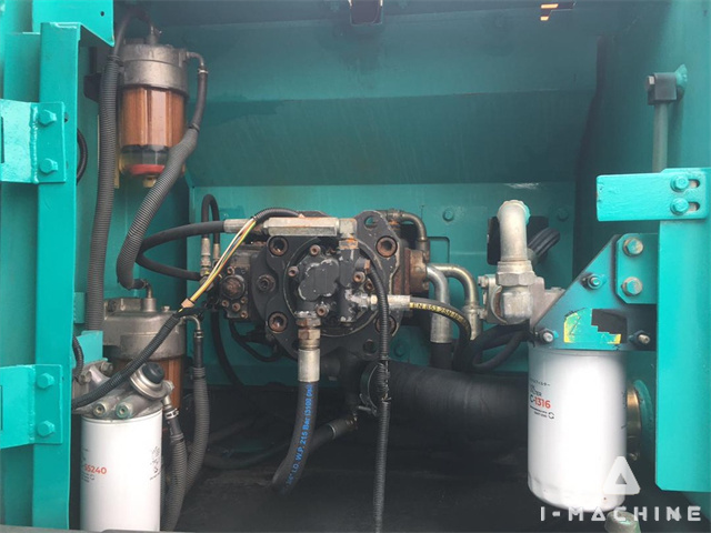KOBELCO SK200-8