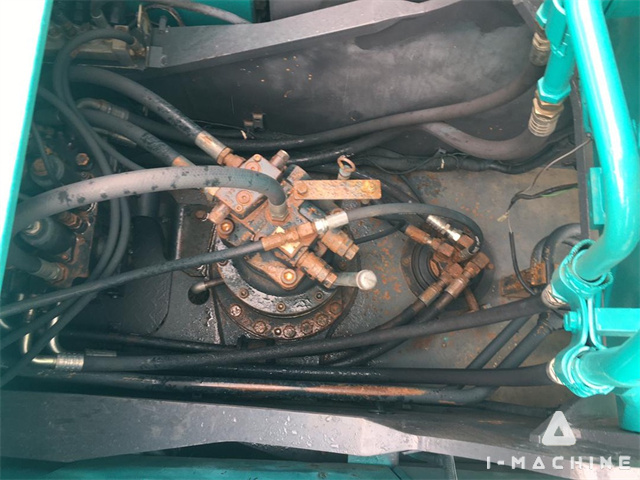 KOBELCO SK200-8