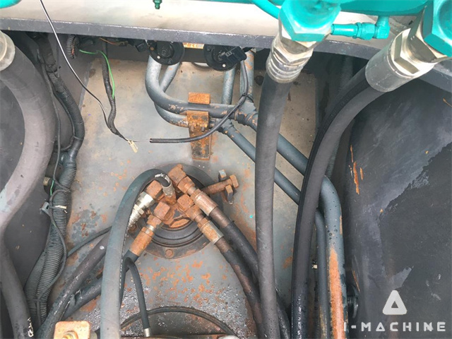 KOBELCO SK200-8