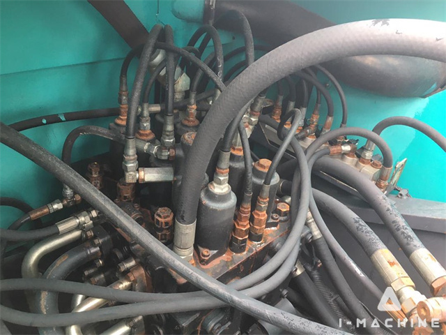 KOBELCO SK200-8