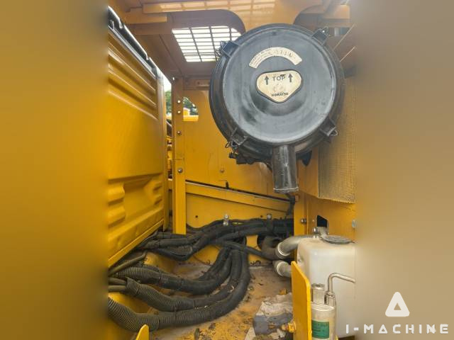 KOMATSU PC200LC-7