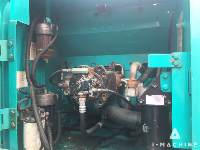 KOBELCO SK200-8