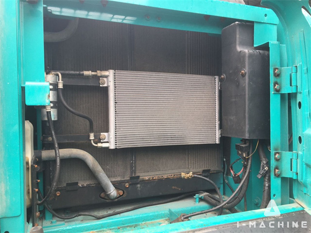 KOBELCO SK200-8