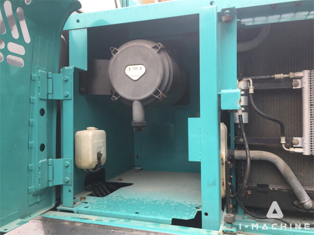 KOBELCO SK200-8
