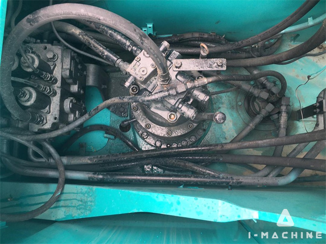 KOBELCO SK200-8