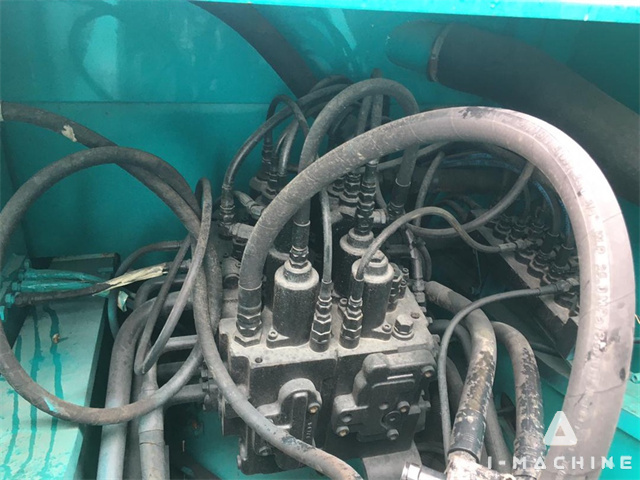 KOBELCO SK200-8