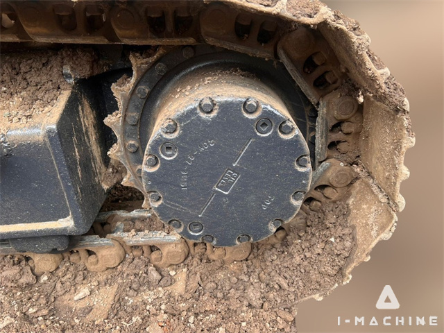 KOMATSU PC210-7