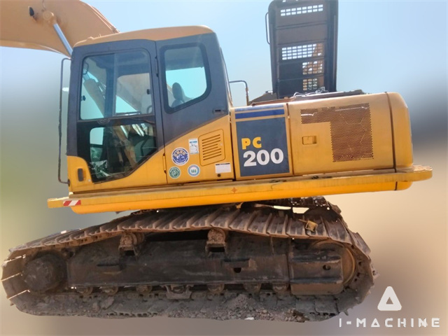 KOMATSU PC200-7