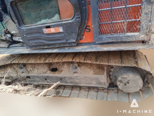 HITACHI ZX120