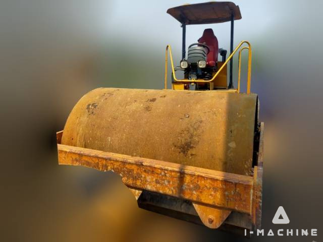 CATERPILLAR CS533E